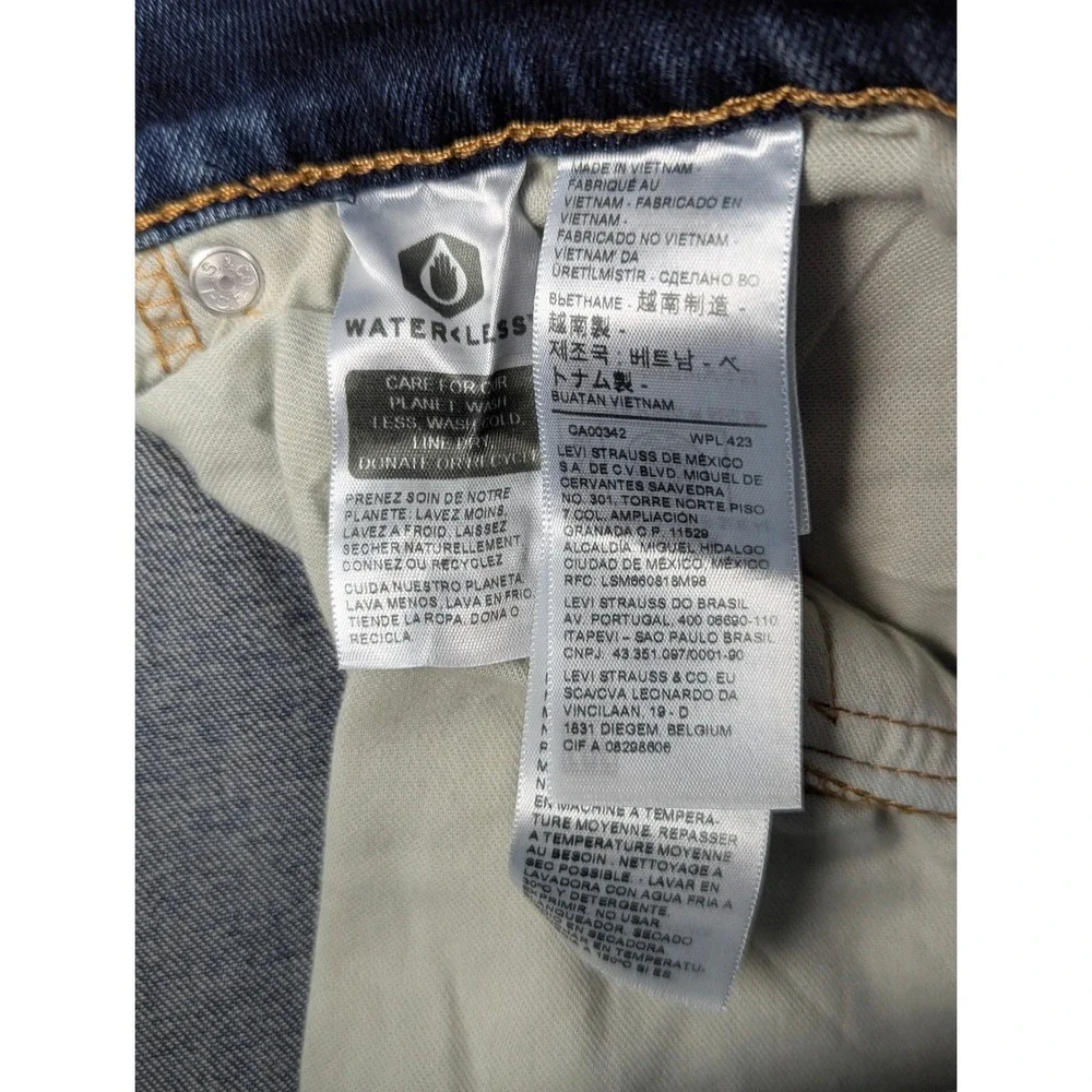 Levis 505‎ Regular Fit Straight Leg Jeans Mens 36x34 Medium Wash Blue 00505-1824